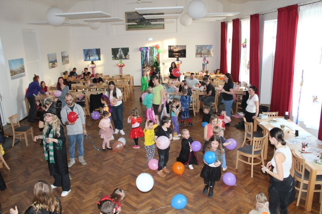 Maškarní bál 28. 2. 2026 - část 4