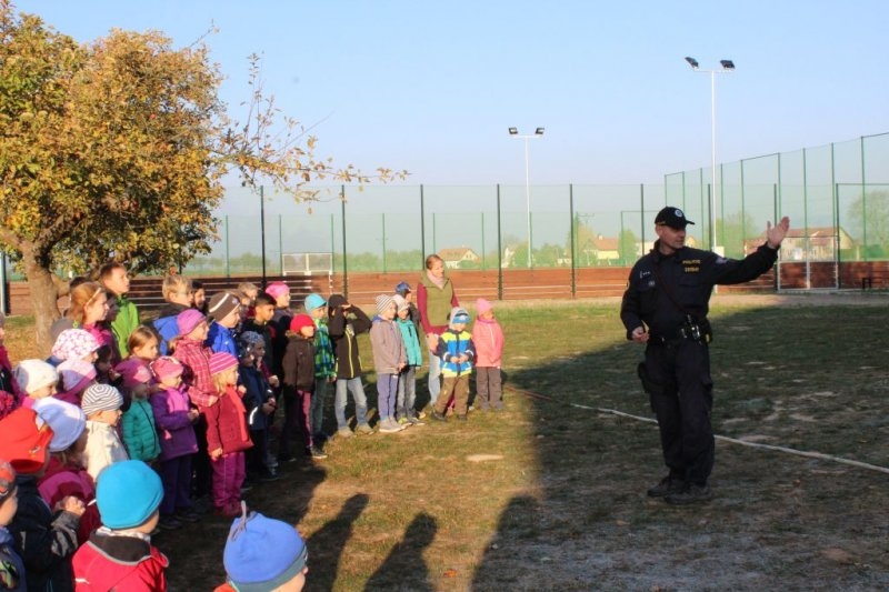 Návštěva od policie &#8211; 22. 10. 2018 - Image 2
