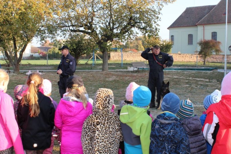 Návštěva od policie &#8211; 22. 10. 2018 - Image 4