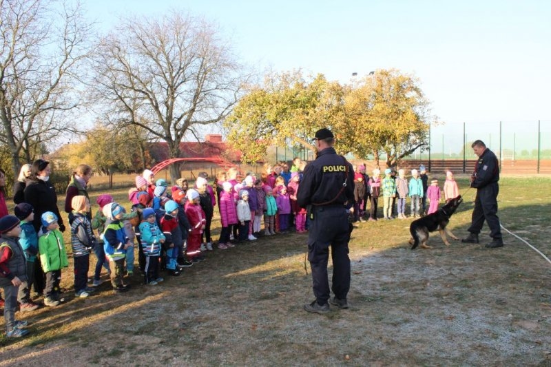 Návštěva od policie &#8211; 22. 10. 2018 - Image 10