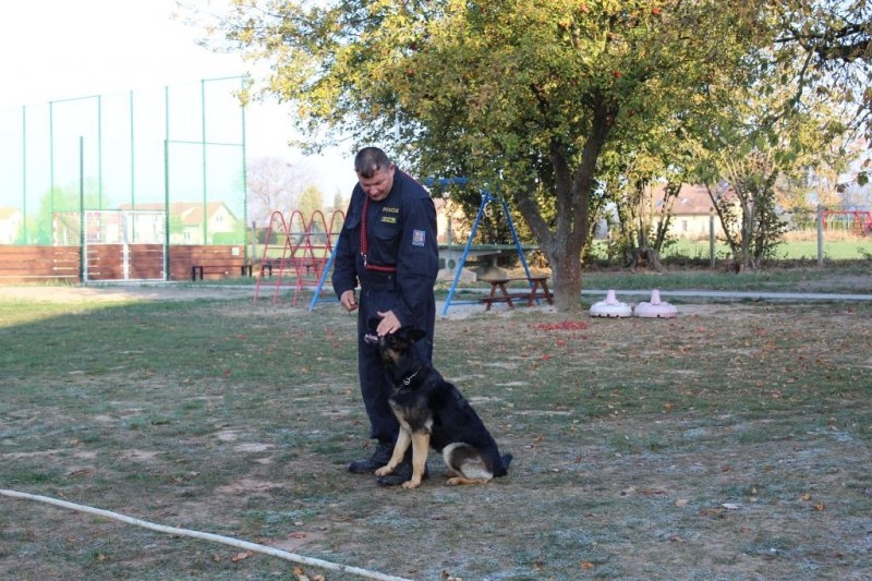 Návštěva od policie &#8211; 22. 10. 2018 - Image 12