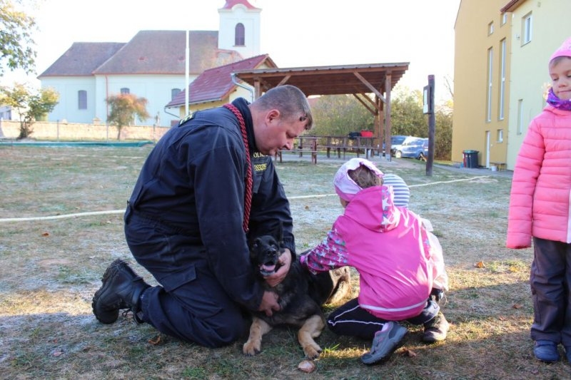 Návštěva od policie &#8211; 22. 10. 2018 - Image 19