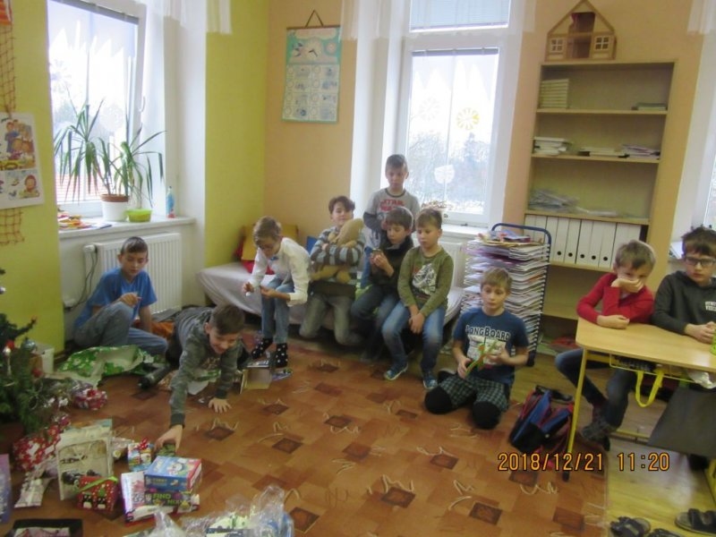 Vánoční nadílka v ZŠ - Image 13