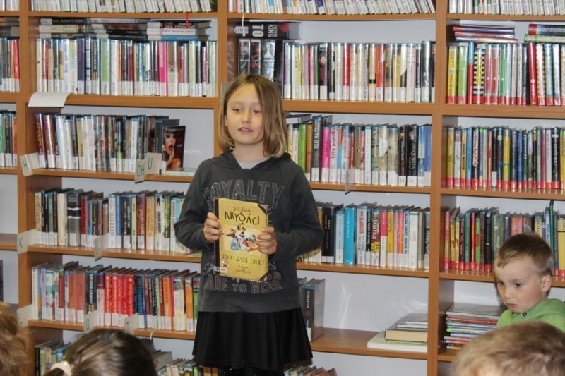 Pasování prvňáků na čtenáře &#8211; 3. 5. 2019 - Image 13