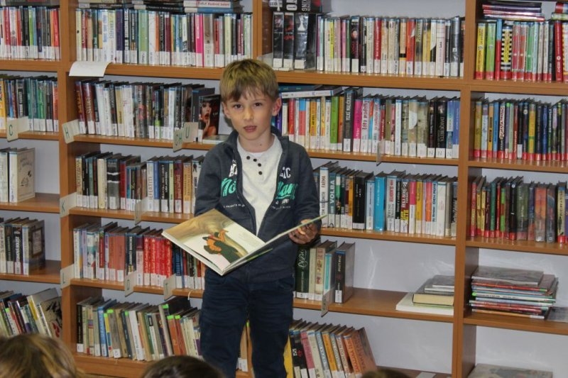 Pasování prvňáků na čtenáře &#8211; 3. 5. 2019 - Image 18