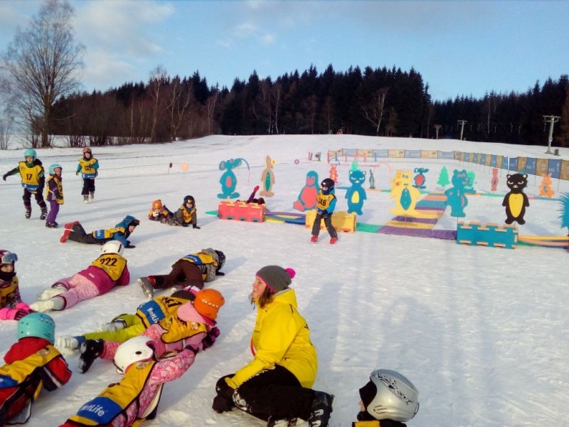 Lyžařský kurz 5. 2. &#8211; 9.  2. 2018 (pondělí, úterý) - Image 1
