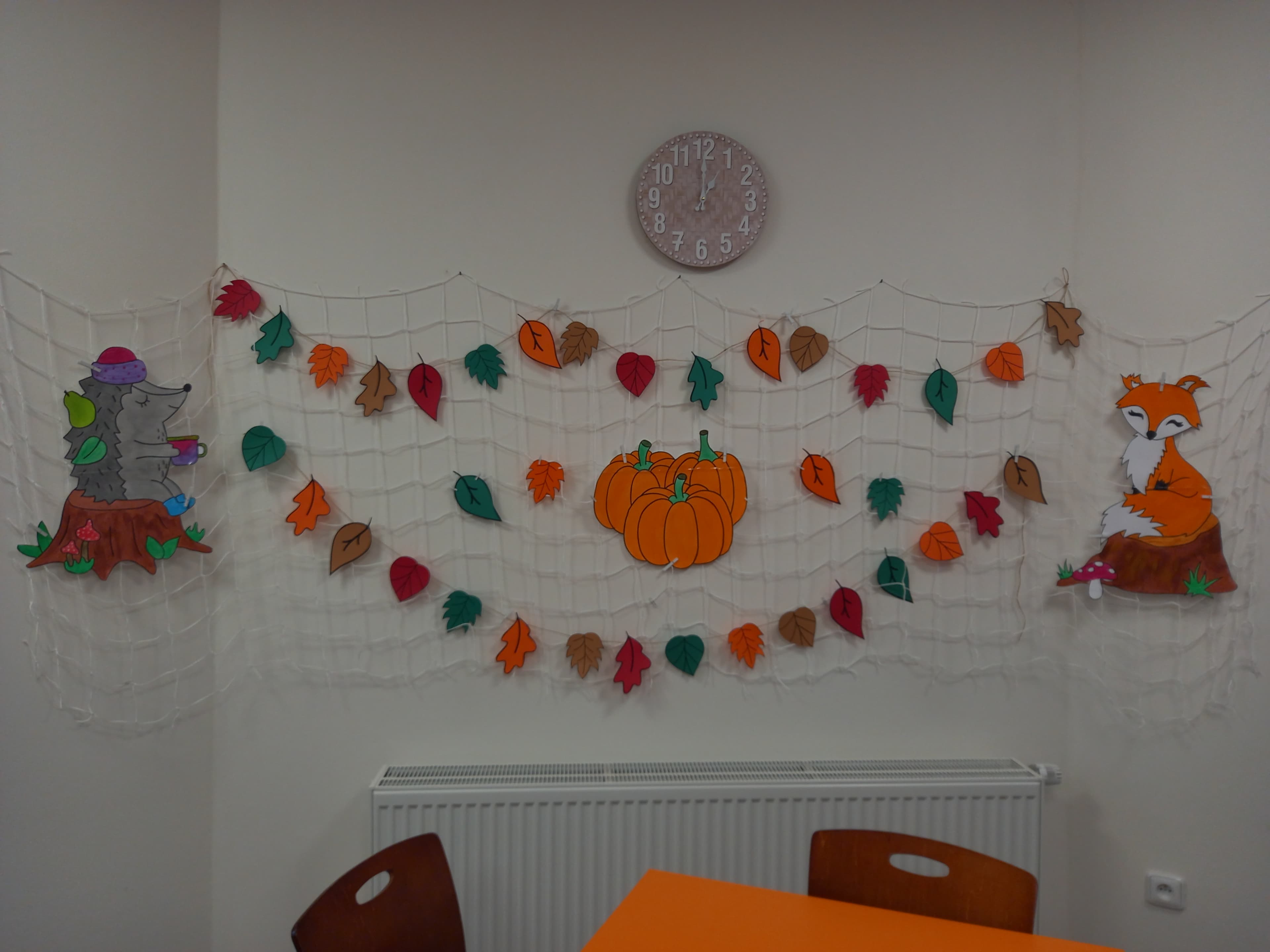 Podzimní dekorace v jídelně