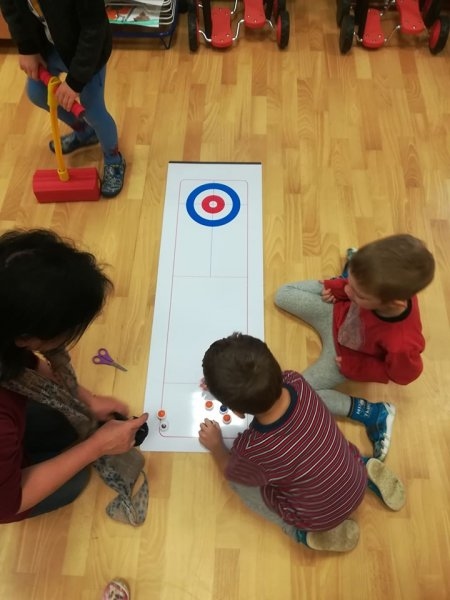 Vánoční nadílka v Mateřské škole - Image 2