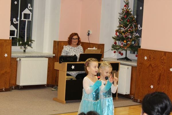 Vánoční besídka dětí MŠ – 12. 12. 2019 - Image 2