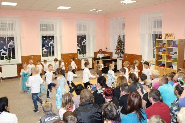 Vánoční besídka dětí MŠ – 12. 12. 2019 - Image 3