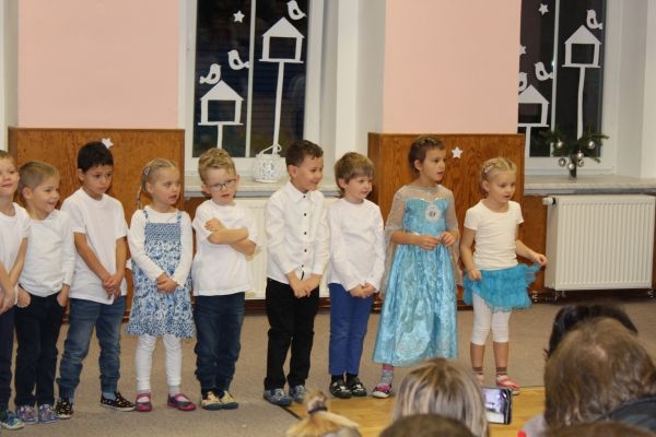 Vánoční besídka dětí MŠ – 12. 12. 2019 - Image 7