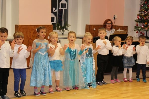 Vánoční besídka dětí MŠ – 12. 12. 2019 - Image 10