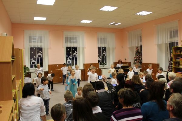 Vánoční besídka dětí MŠ – 12. 12. 2019 - Image 19