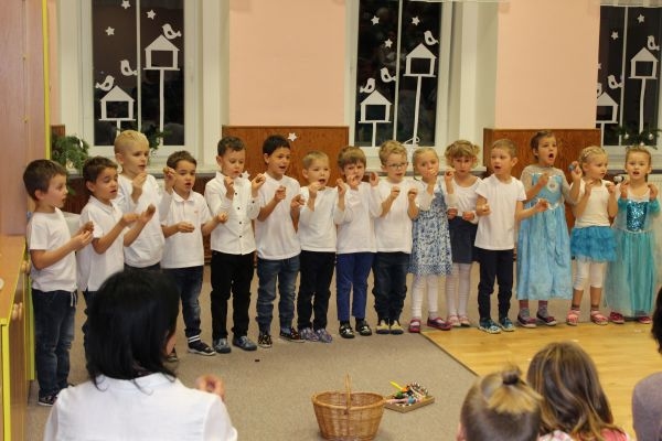 Vánoční besídka dětí MŠ – 12. 12. 2019 - Image 20