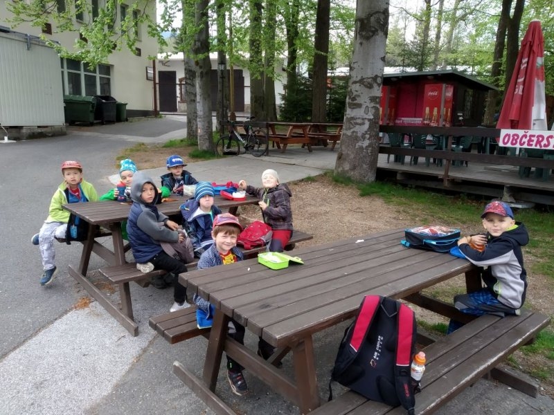 Výlet ZŠ a MŠ (předškoláci) 20. 5. 2019 – Sklárna Harrachov, Mumlavské vodopády - Image 4